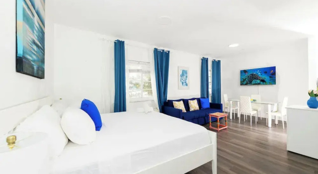 Студия Comfort Apartments on Collins