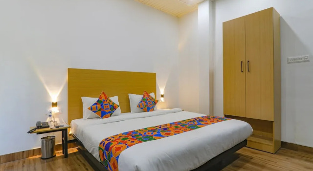 Fabhotel Super 3 Premium Ii