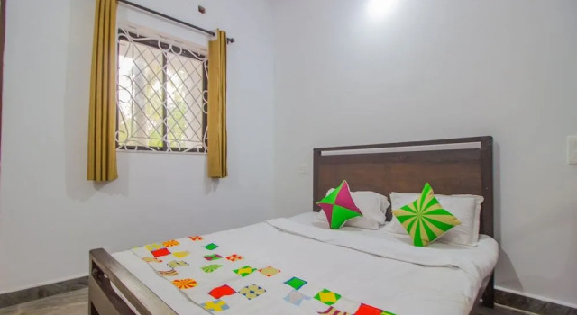 OYO 12987 Home Spacious Studio Mandrem Beach, Varaa Hotelli Mandrem Pohjois-Goa