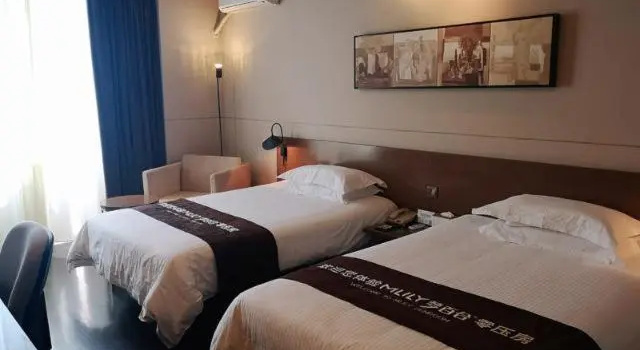Двухместный номер Standard Jinjiang Inn Select Shangyu Wanda Plaza Shaoxing East Station