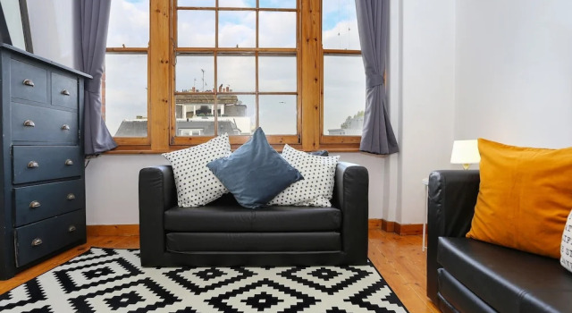 Spacious 2 Bedroom Apartment in Islington, Varaa Huoneisto Asunnot kohteessa Merseyside, Huoneisto