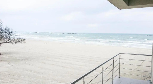 Standardní Dvoulůžkový s manželskou postelí pokoj s balkonem a a částečným výhledem na moře Hotel Agapi Mamaia