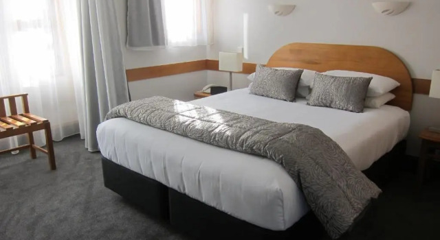 Студия Amross Motel