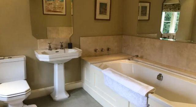 Двухместный номер Deluxe Aylworth Manor