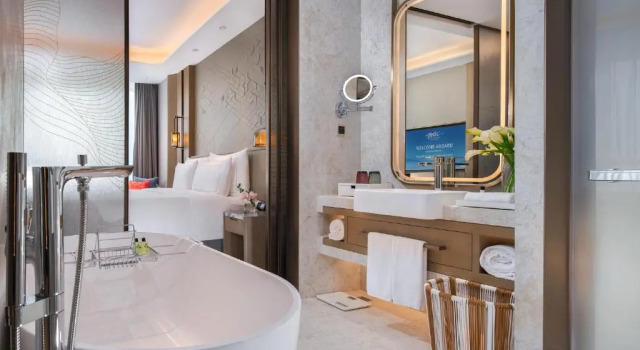 Двухместный номер Premier Shenzhenair International Hotel