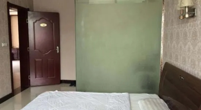 Номер Economy Caritas Jiaxin Hotel