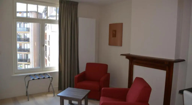 Hotel Villa Anita, Rezerwuj Hotel Hotele w Bruksela z parkingiem, Parking