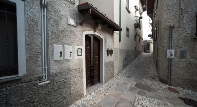 Casa vacanze da Carla, Prenota Hotel Hotel a Como con parcheggio, Parcheggio