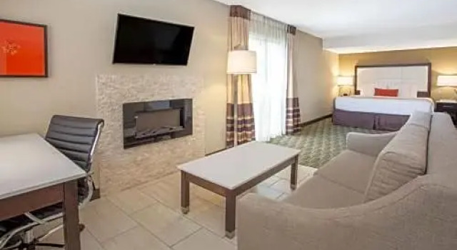 Люкс Hawthorn Suites by Wyndham Indianapolis North