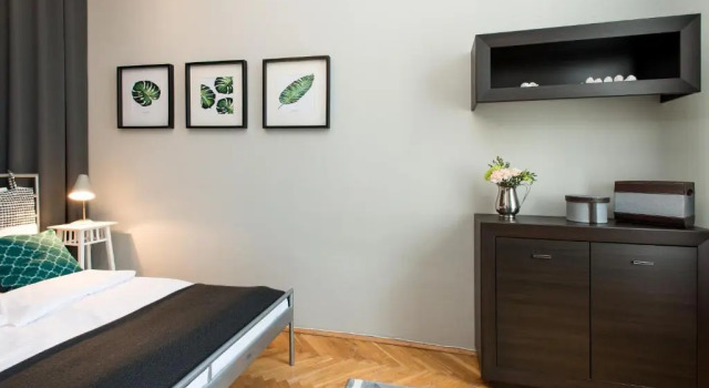 Апартаменты с 2 комнатами WAWELOVE spacious 3 bedroom apt 1 min to Main Sq!
