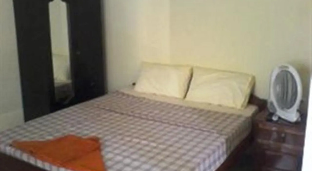 Hi5 Bungalows, Забронировать Отель Отели Сиануквиль 3 звезды, рядом с Пляж Ochheutel Beach, 3*