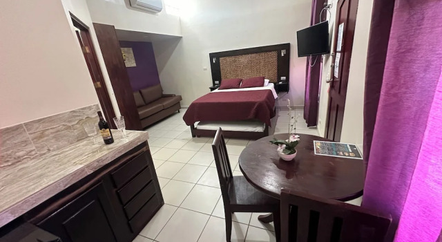 Двухместный номер Standard c 1 комнатой с видом на бассейн Las Brisas Resort and Villas