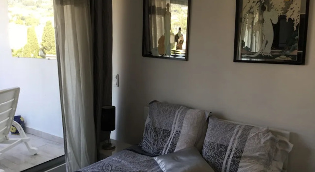 Suites in Cannes Center Sea View