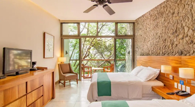 Четырёхместный номер Standard Kawilal Hotel