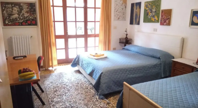 Номер Standard с балконом и с видом на сад Villa Corrias