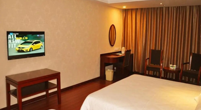 Двухместный номер Standard GreenTree Inn Taizhou Taixing East Guoqing Road RT Mart Business Hotel