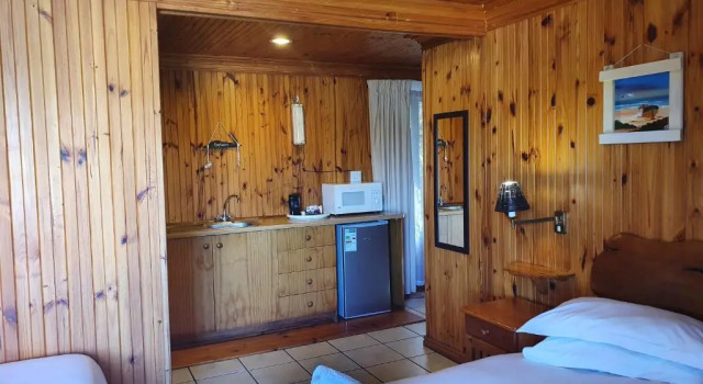 Трёхместный номер Standard Lakeside Accommodation