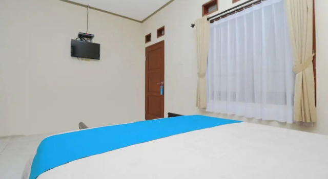 Airy Eco Syariah Lembang Sukarasa 106 Bandung, Book Hotel Patrol West Java