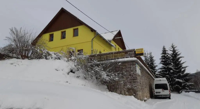 Apartmány Yellow, Забронировать Отель Отели Горни-Маршов 3 звезды, 3*