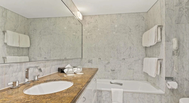 Люкс The Sebel Quay West Suites Sydney