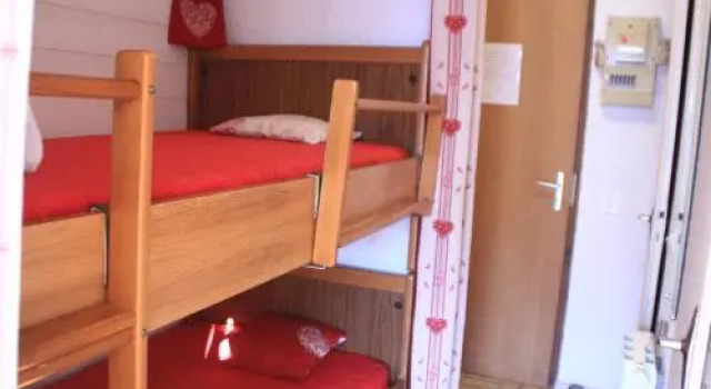 Apartment Le hameau des quatre sais 7, Prenota Appartamento Hotel a Alvernia con parcheggio, Parcheggio