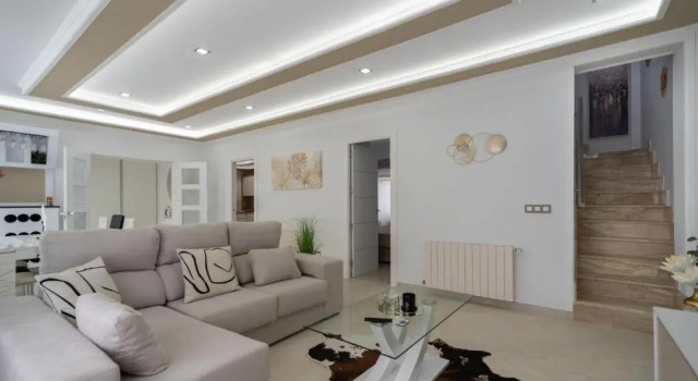 DREAM HOUSE, Book Hotel Hotels in Azahar Coast with Parking, Parking