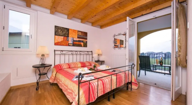 Апартаменты с 2 комнатами с балконом Casa Bella Juno