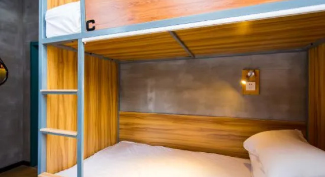 Кровать в общем номере (женский номер) Lazy Bill'S Hostel