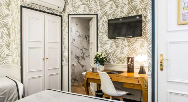 Трёхместный номер Superior Hôtel Jardin Le Bréa