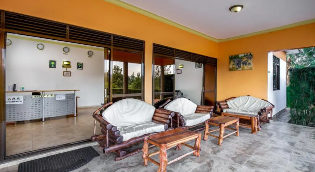 Номер Deluxe The Crested Crane Bwindi Hotel