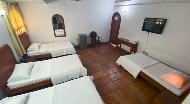 Четырёхместный номер Standard Hotel Zaraya