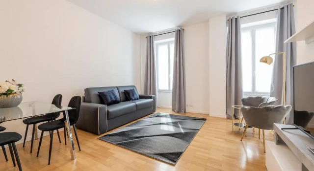 Milan Royal Suites - Centro Cadorna, Book Hotel Milan City Centre Milan