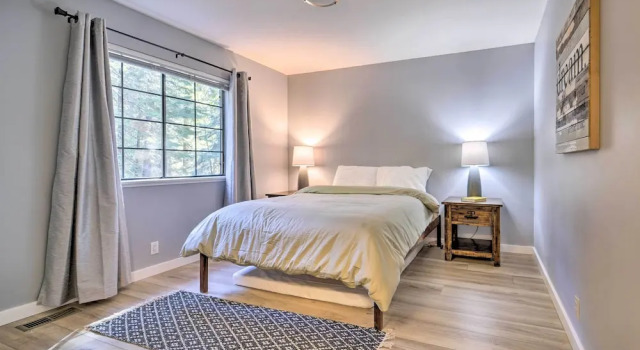 Коттедж Tahoe City Home w/ Hot Tub: Ski, Hike, & Relax!