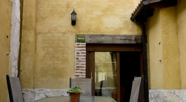 Vivienda Turistica El Caneco, Забронировать Отель Отели Тордесильяс с парковкой, рядом с Exposición Permanente de Maquetas, Парковка