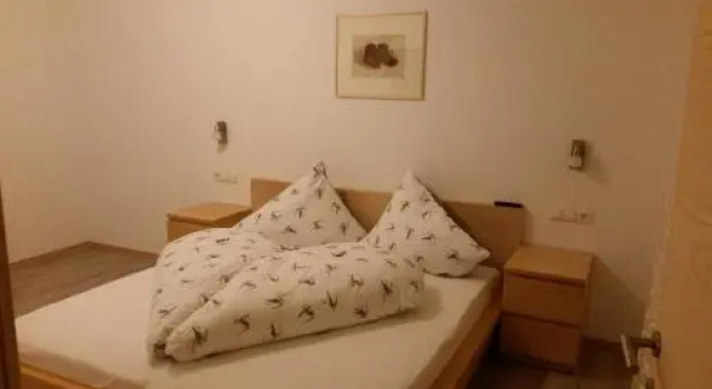 Haus Elisabeth, Rezerwuj Hotel Hotele w Pfunds z parkingiem, Parking