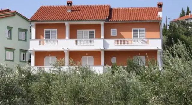 Apartments Sandra, Prenota Appartamento Hotel a Isole Quarnerine con parcheggio, Parcheggio