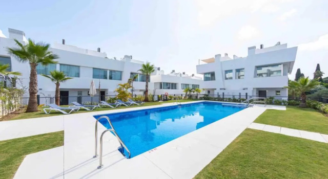 Коттедж New Top Townhouse With Private Pool/4Bdr/3.5Bath