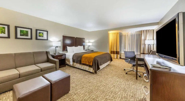 Люкс Comfort Inn & Suites San Bernardino