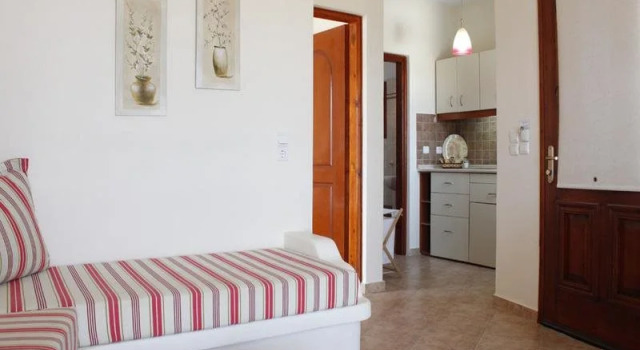Mirabeli Apartments & Suites, Prenota Appartamento Hotel a Pollonia con colazione, Colazione