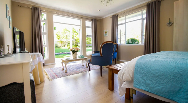 Cherry Berry Lodge, Reservar Hotel George Central George