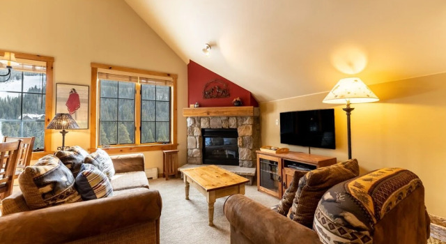 Dakota Lodge #8524 by Summit County Mountain Retreats, Book Lejlighed Hoteller i Keystone med pool, nær Summit Express, Swimmingpool