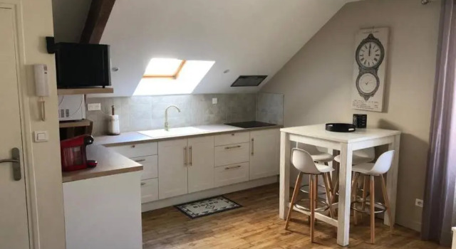 Appartement paisible à Brive près du centre-ville et de la gare avec Netflix Fibre internet et Stationnement gratuit, Prenota Appartamento Hotel a Aquitania con parcheggio, Parcheggio