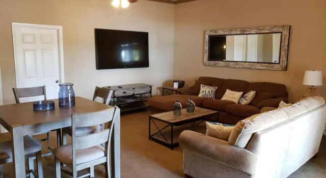 Коттедж с 2 комнатами Lake Travis Lakefront Retreat - Boatdock - Hot tub