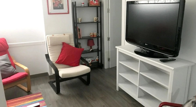 Apartment With one Bedroom in Málaga, With Wifi - 100 m From the Beach, Забронировать Апартаменты/квартира Карретера-де-Кадис Малага, рядом с Здание Табакалера
