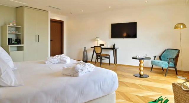 Номер Comfort Hôtel & Spa Rocabella