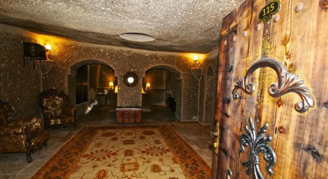 Grand Cave Suites