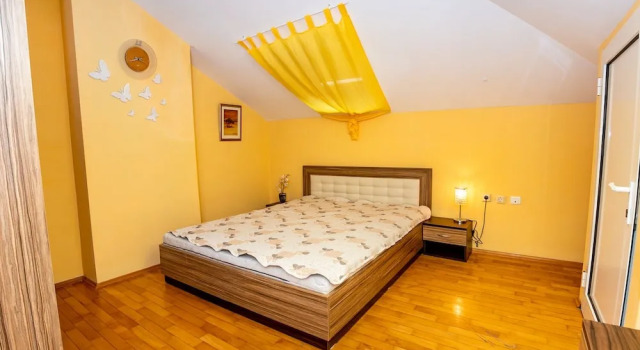 FM Luxury 1-BDR Maisonette with Terrace, Забронировать Отель Отели области Бургас 3 звезды, 3*