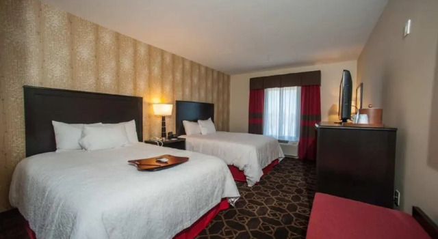 Четырёхместный люкс Hampton Inn by Hilton Fort Morgan