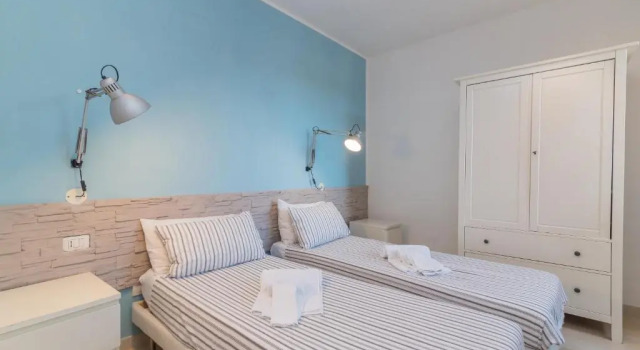 C 102 Puntavilla Mare, Забронировать Отель Отели Ла-Маддалена с бассейном, Бассейн