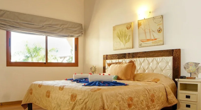 Полулюкс с балконом Sybaris Suites & Residences